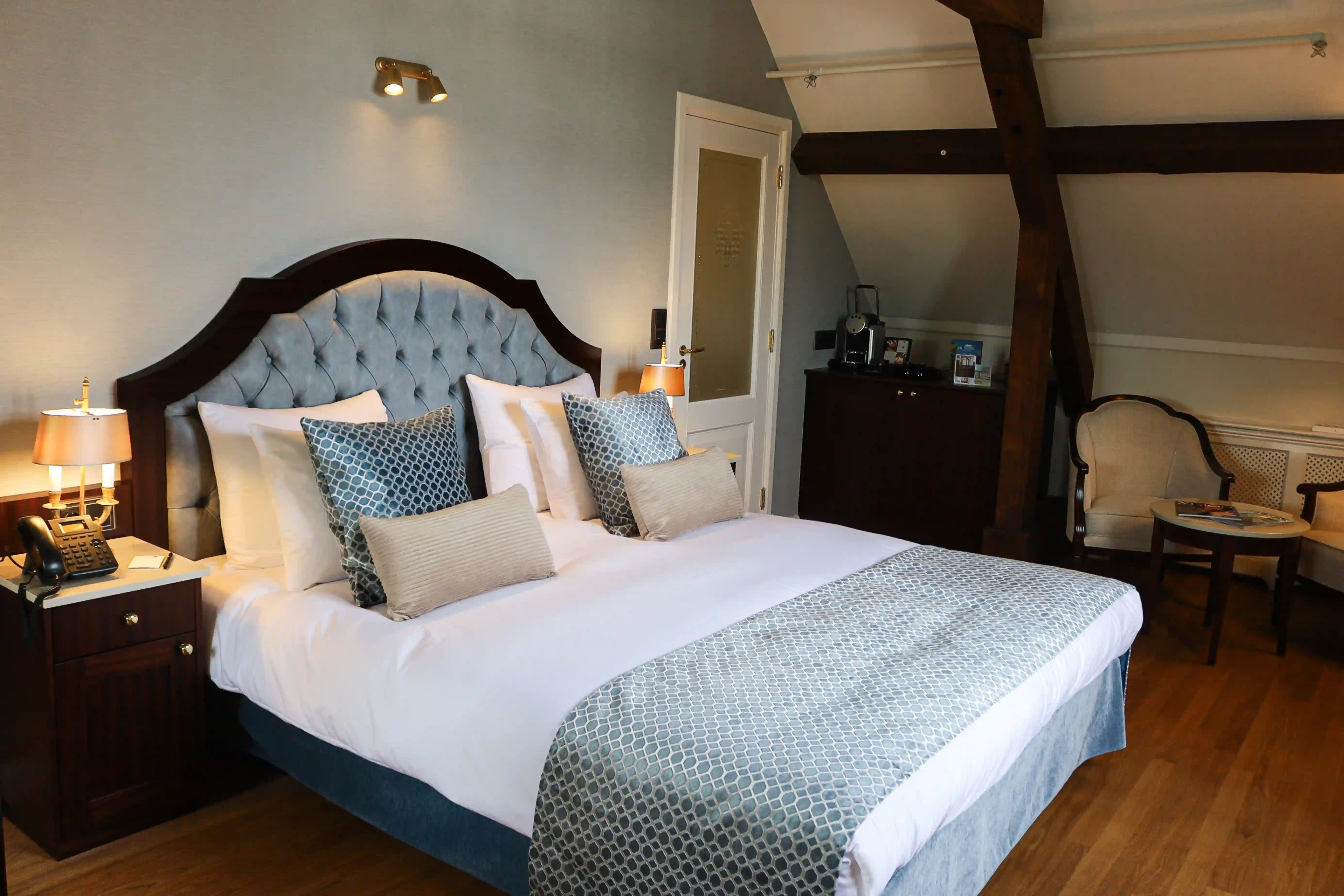 Luxe Kamer in Grand Hotel Karel V in Utrecht